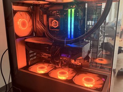 Custom Gaming PC Desktop & Razer Peripherals: Keyboard & Mouse (RGB Lighting)