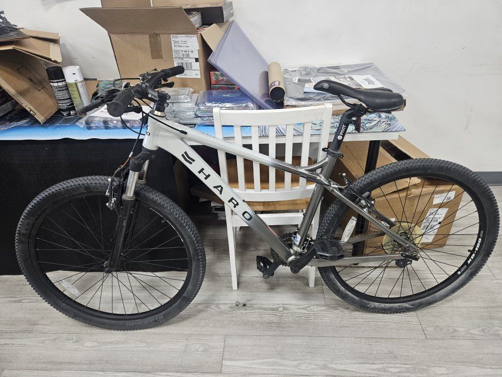 Haro Flightline Mountain Bike - Gray/White, Shimano Tourney, Excellent Condition
