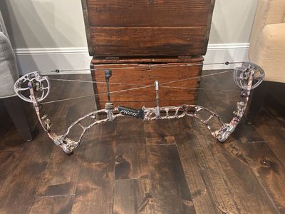 Prime Alloy Compound Bow 30” Draw 63lb