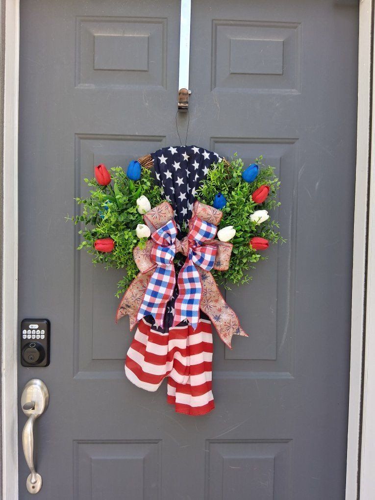 **NEW HANDMADE MEMORIAL DAY/ PATRIOTIC/ 250 ANNIVERSARY WREATH $60 DESIGN, DECOR, FLORALS