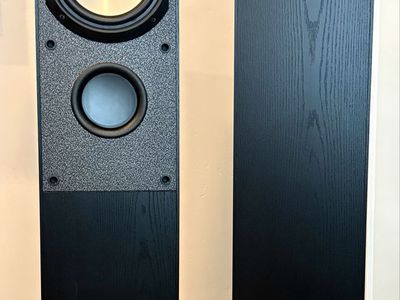 Paradigm Esprit v.3 Floorstanding Speakers – Original Boxes