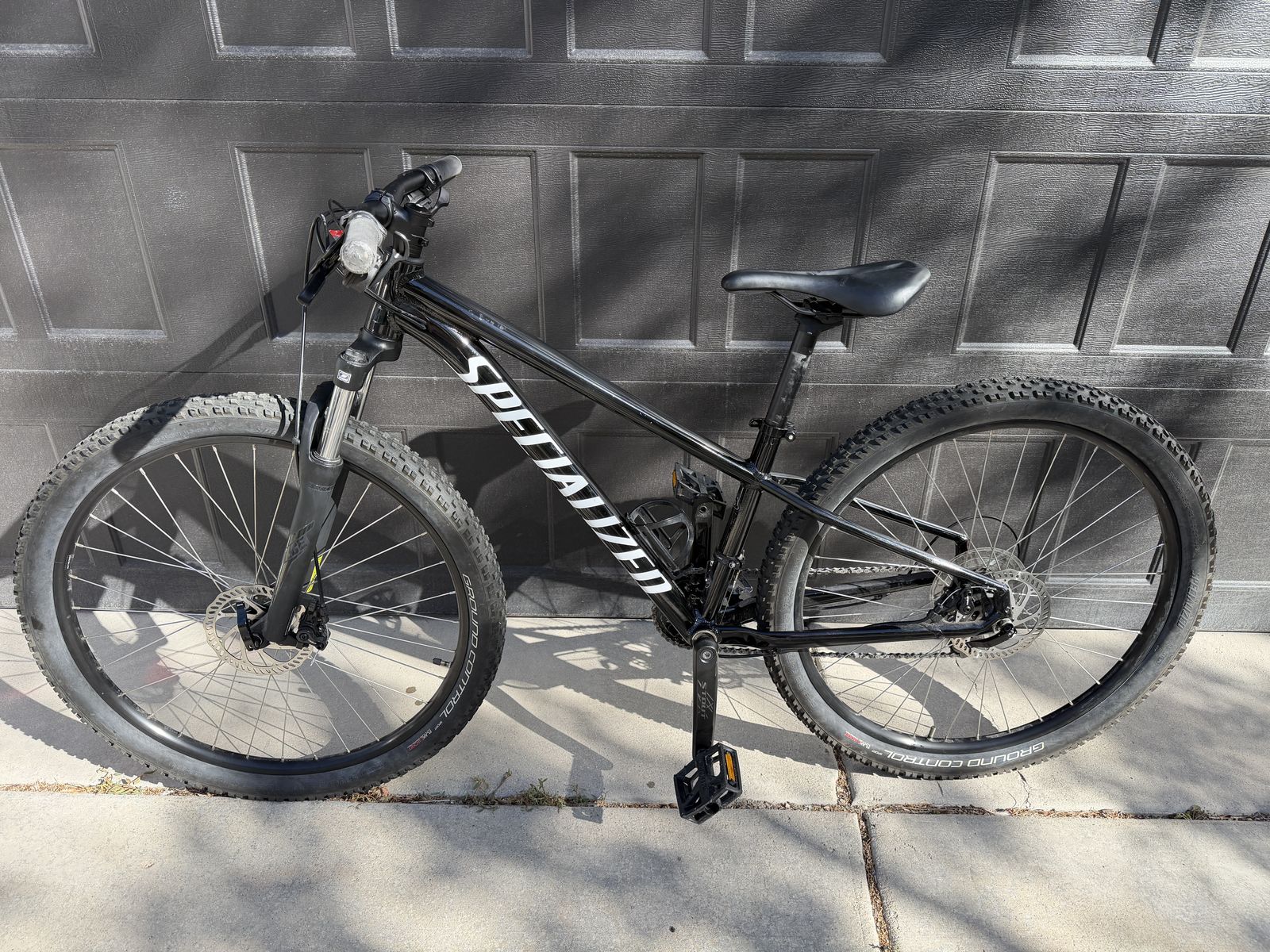 2021 Specialized Rockhopper 27.5 Small — Excellent Condition
