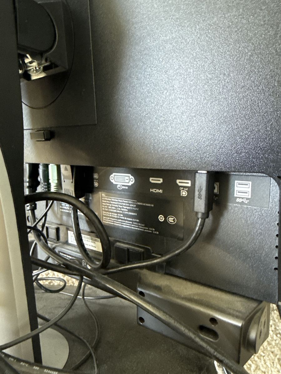Main image 4