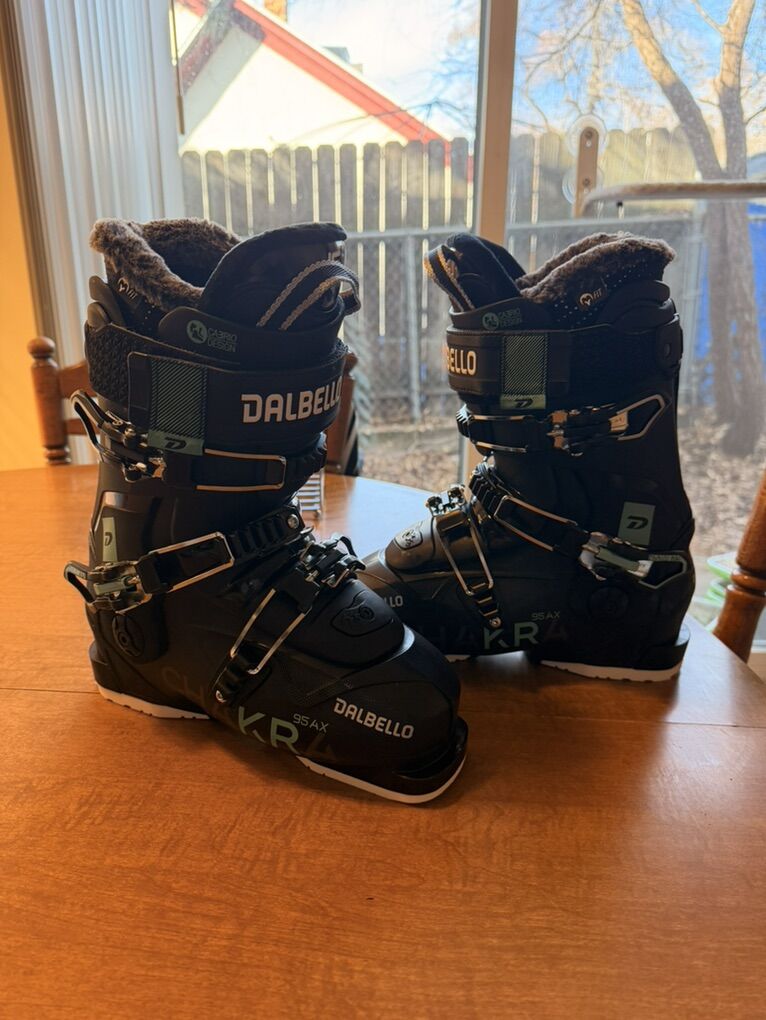 Dalbello Sports Chakra AX 95 LS Ski Boot - 23.5