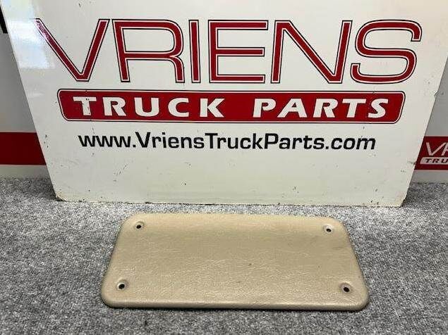 Peterbilt Plate-Header Cover, Part # 20-17071M001-251