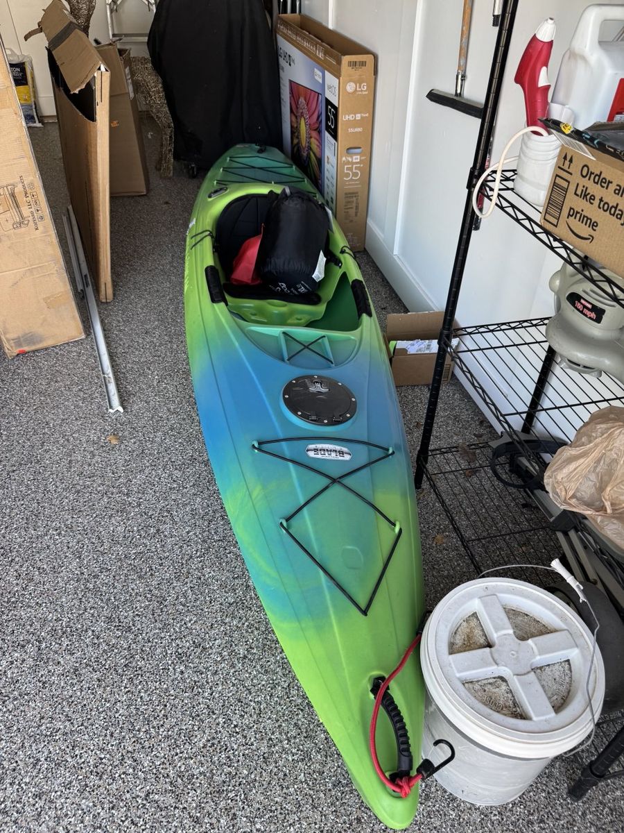 Single person kayak
