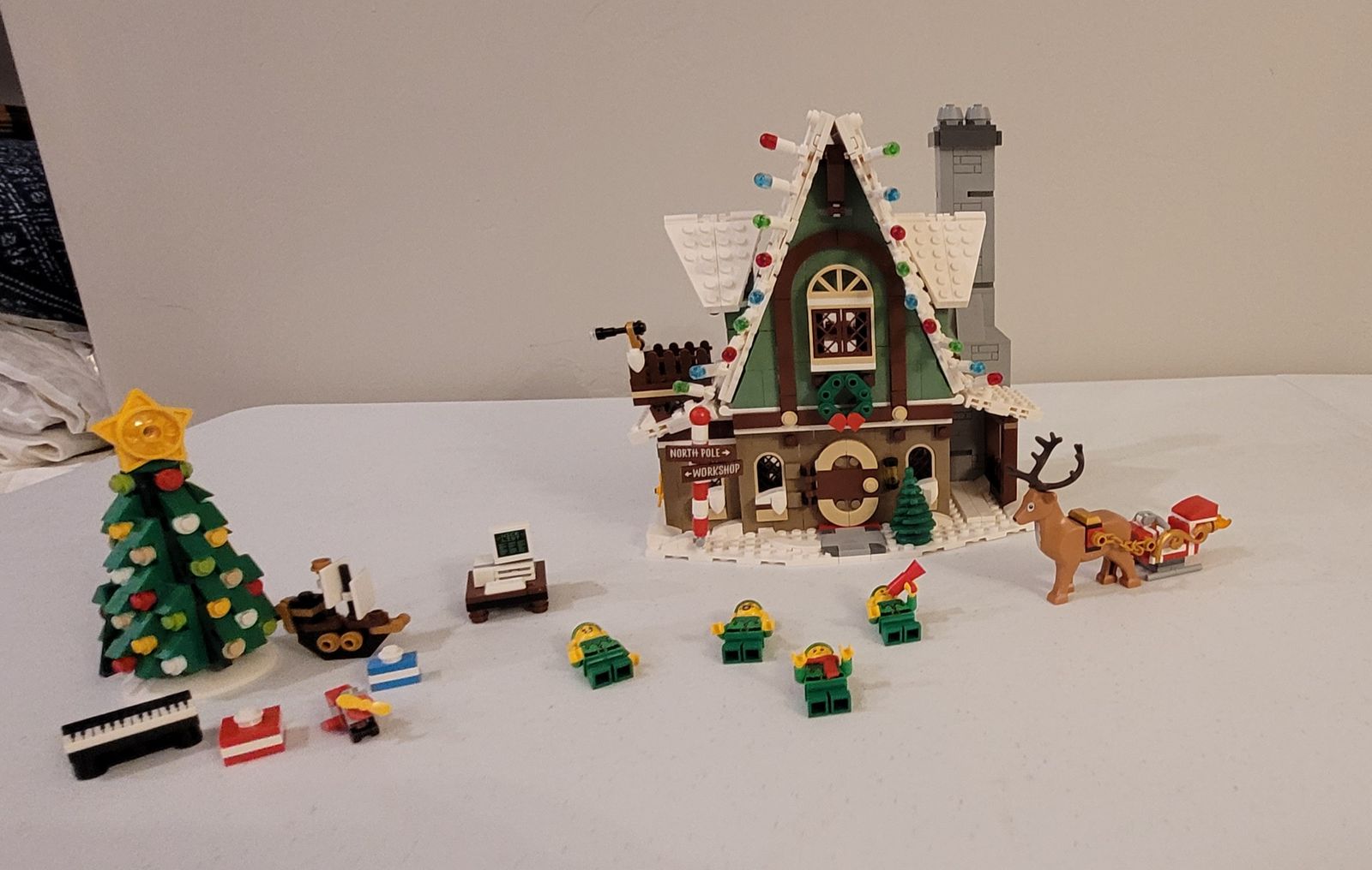 Lego Elf Clubhouse
