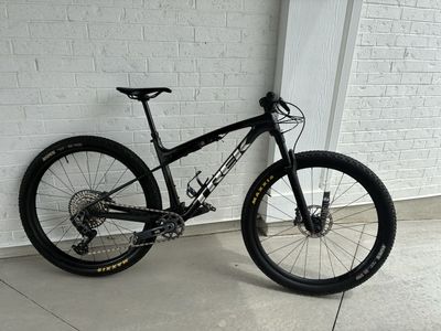 Trek Super Caliber SLR 9.8GX AXS