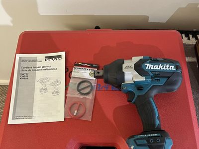Makita XWT07 3/4” impact gun with Tekton 3/4” socket set