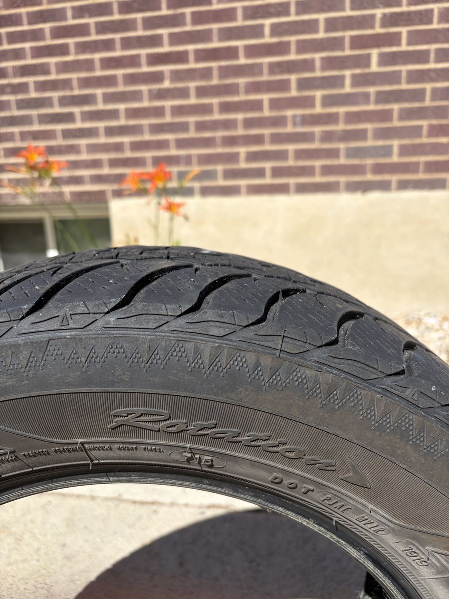 Goodyear Snow Tires 195/65 R15