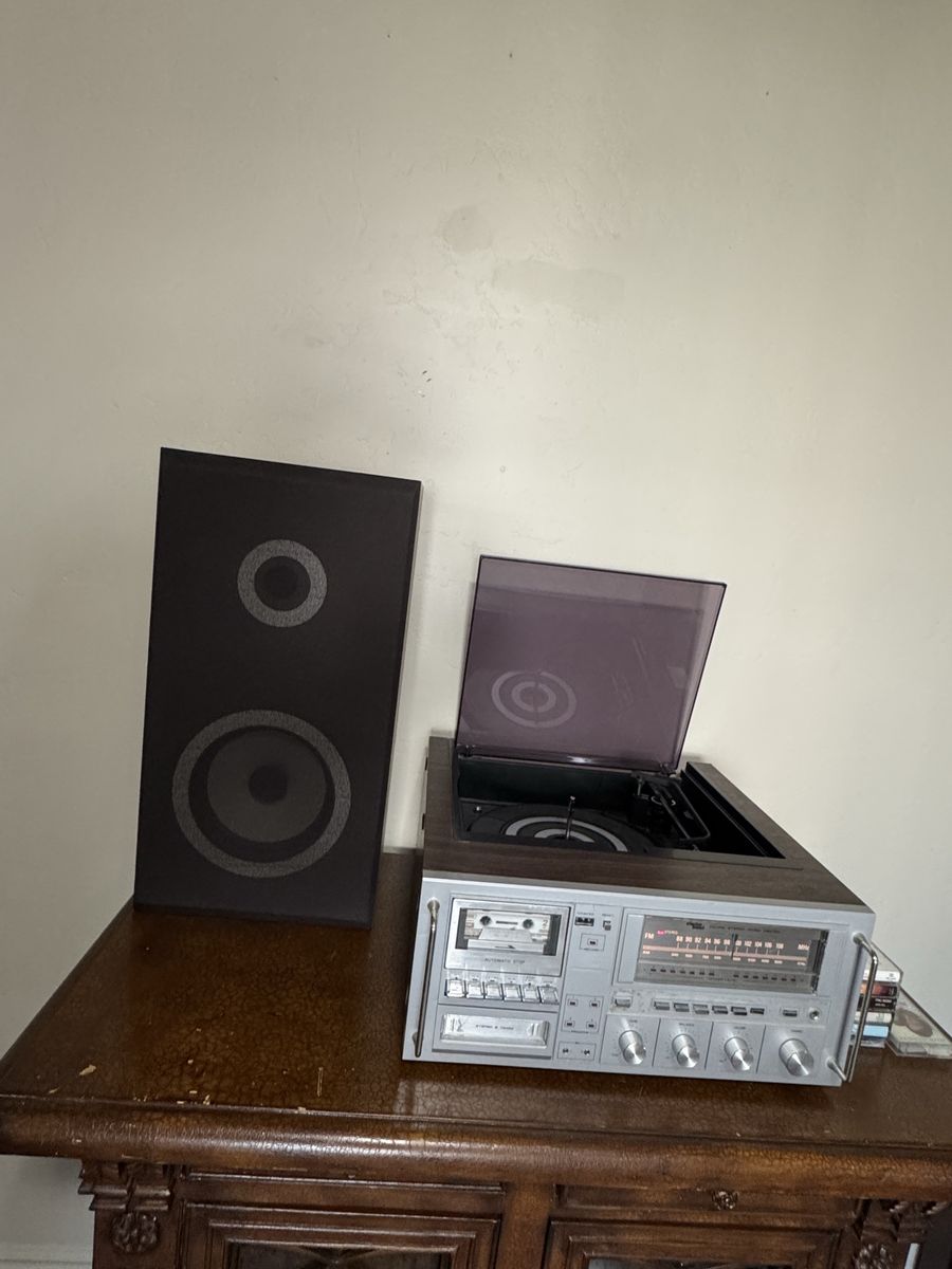Main image 3