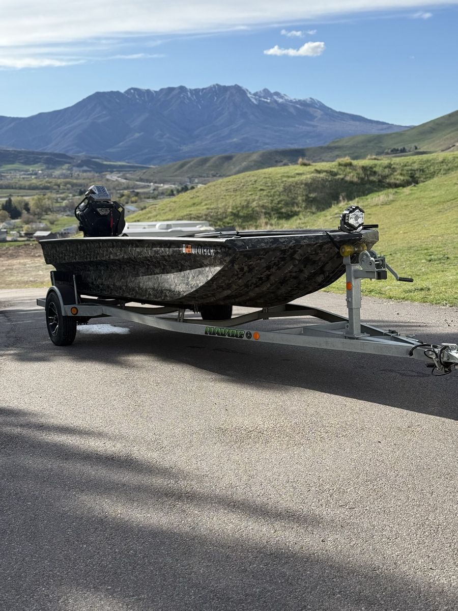2021 havoc 1756 with  Ob turbo 40 hdr mud buddy hunting / fishing boat