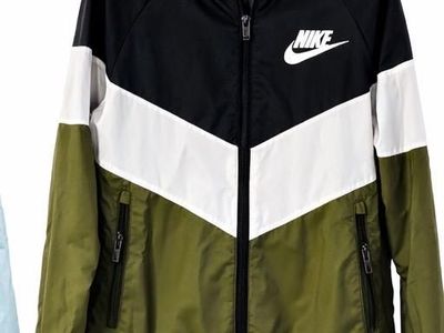 Nike Boys Lightweight Hoodie Windbreaker