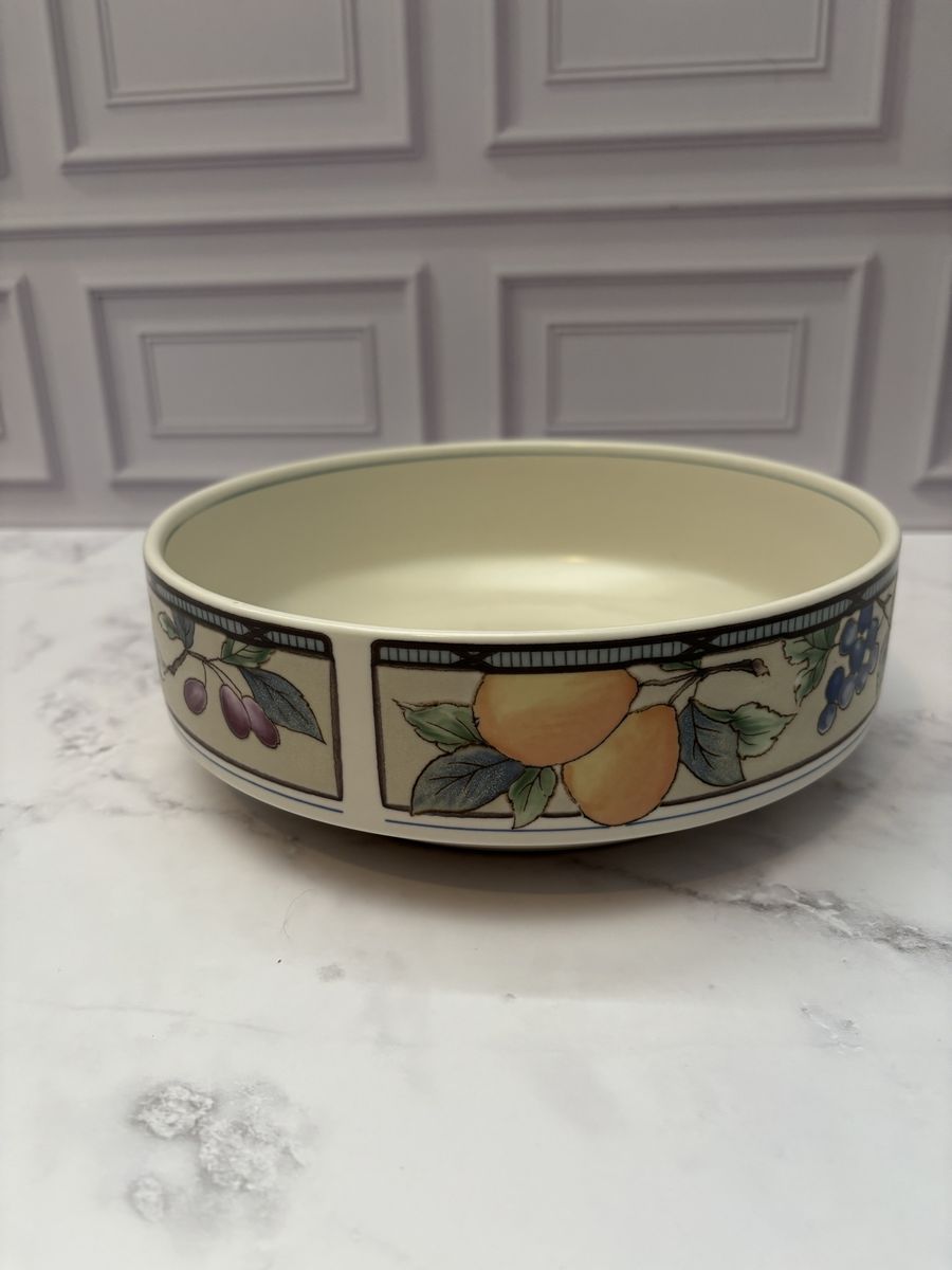 Mikasa Intaglio Garden Harvest CA29 Serving Bowl Vegetable Bowl