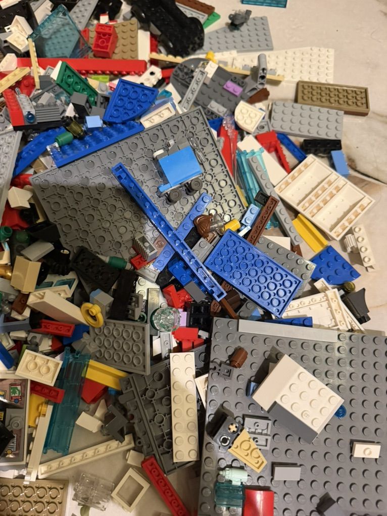 Main image 3