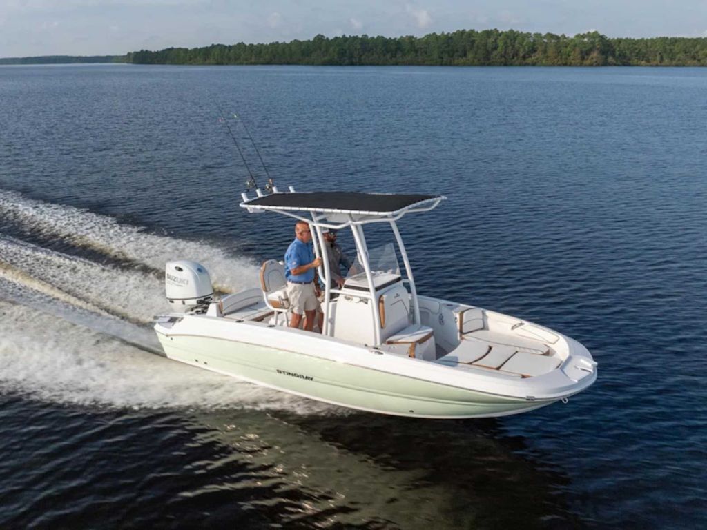 2027 Stingray 20 CC