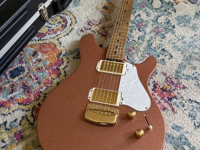 USA Ernie Ball Music Man Valentine