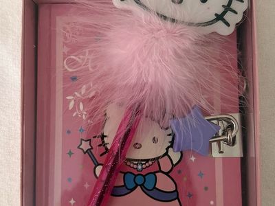 NIB Hello Kitty Princess Stationery Set
