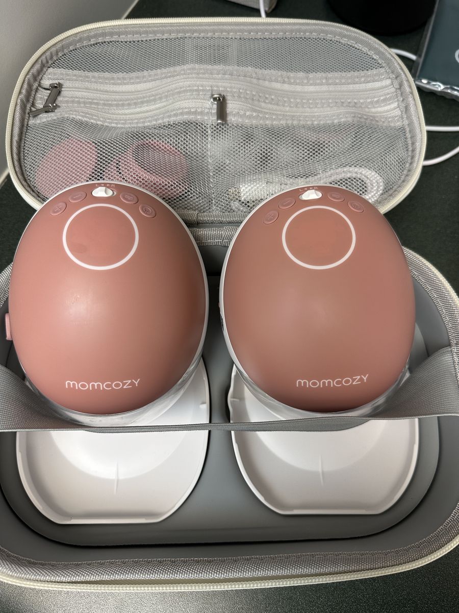 Momcozy Wearable Breast Pump Set