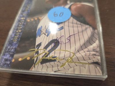 Shaquille O'Neal Autographed Rookie Card (Upper Deck) - NBA Collectible