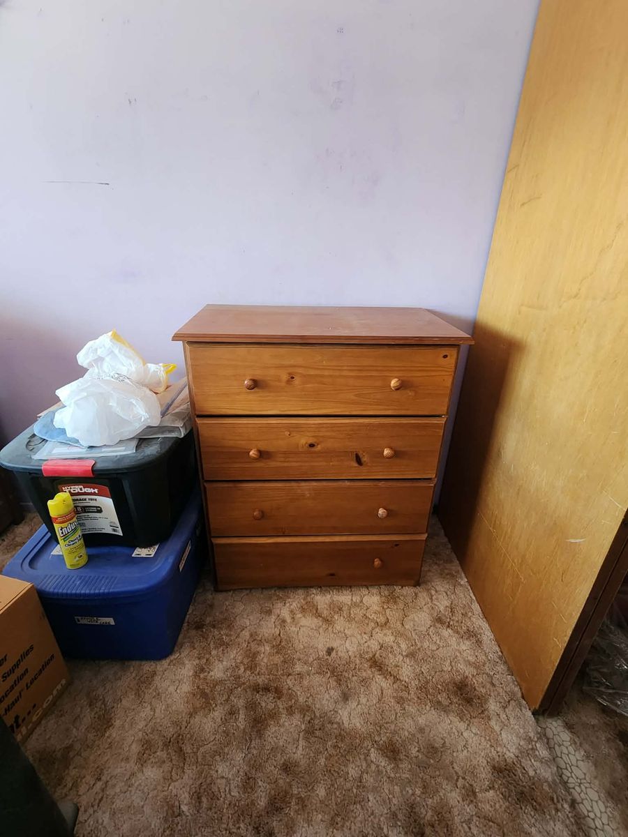 Dresser