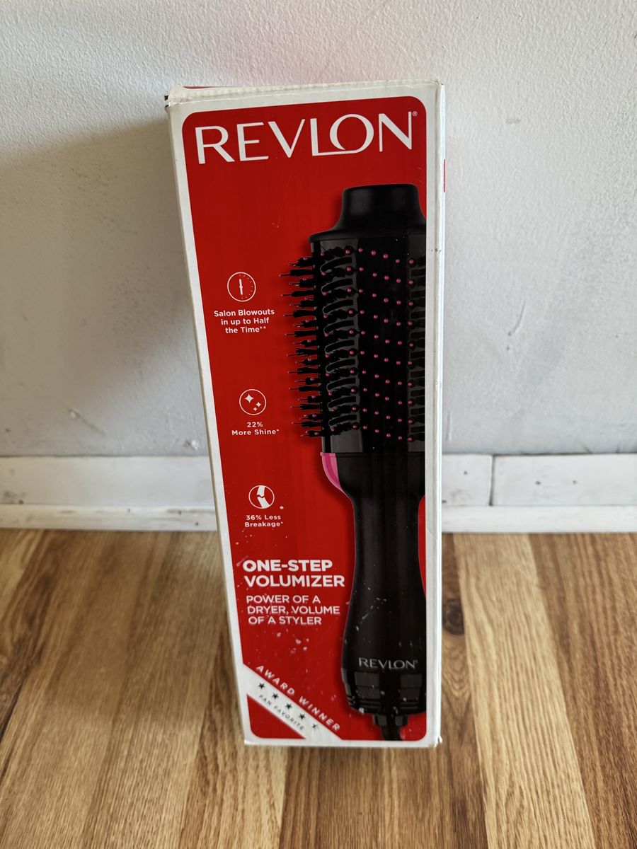 Revlon One-Step Hair Dryer and Volumizer Hot Air Brush Black