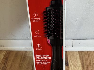 Revlon One-Step Hair Dryer and Volumizer Hot Air Brush Black