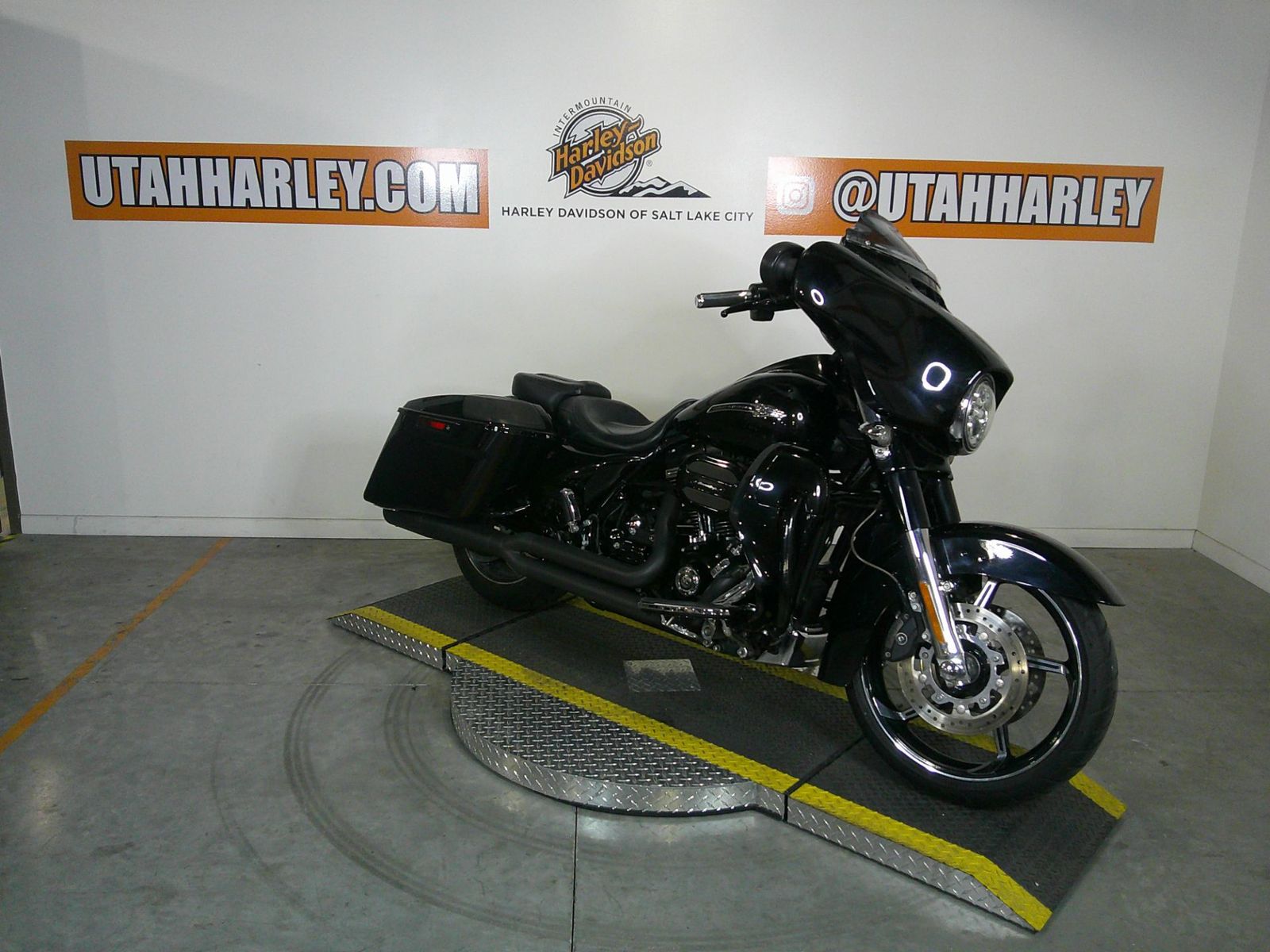 Harley-Davidson 2016 CVO Street Glide