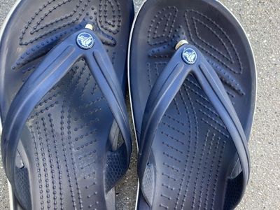 Crocs Flip Flops Navy Blue Womens Size 7