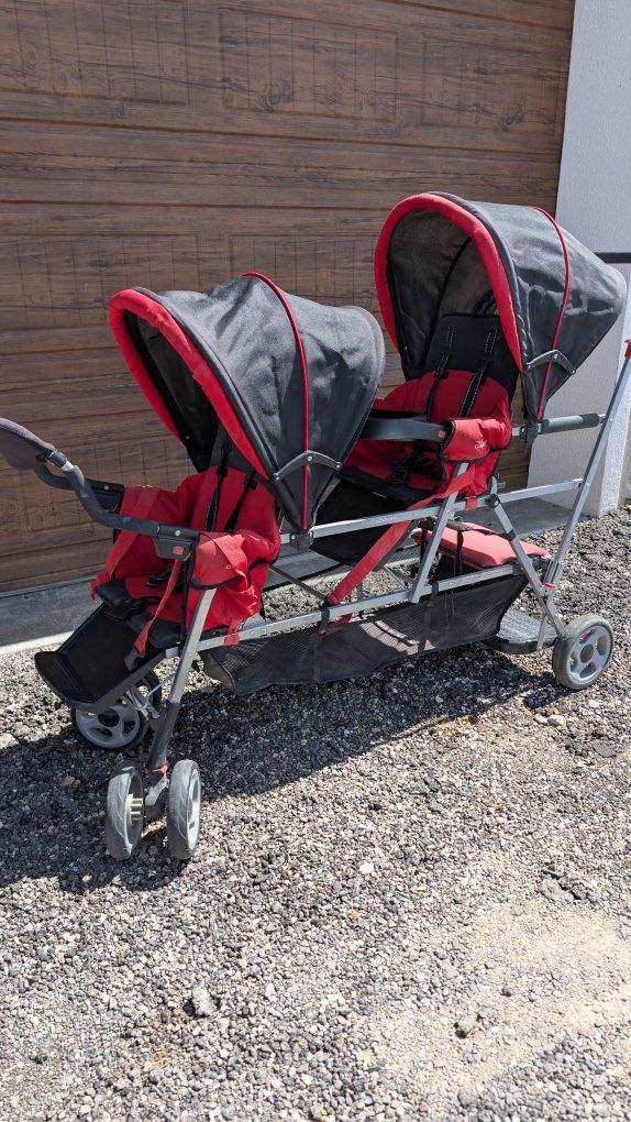 Joovy Caboose Triple Stroller