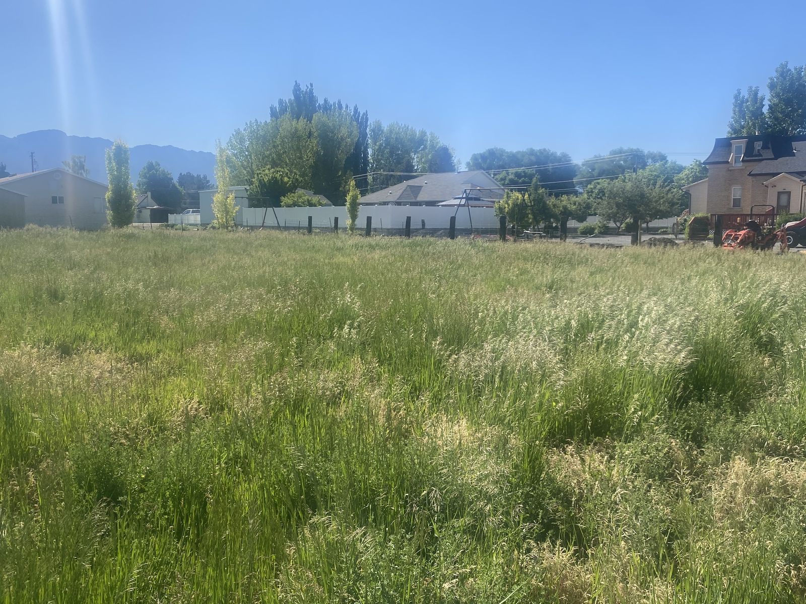 Pasture for rent 3⁄4 acre fenced, water available. Near Brigham City, Pasture grass and Alfalfa!
