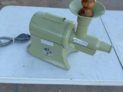Champion Juicer