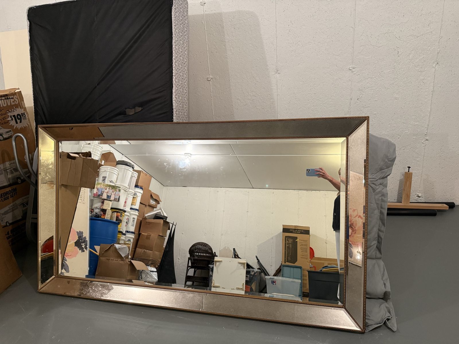 Main image 2