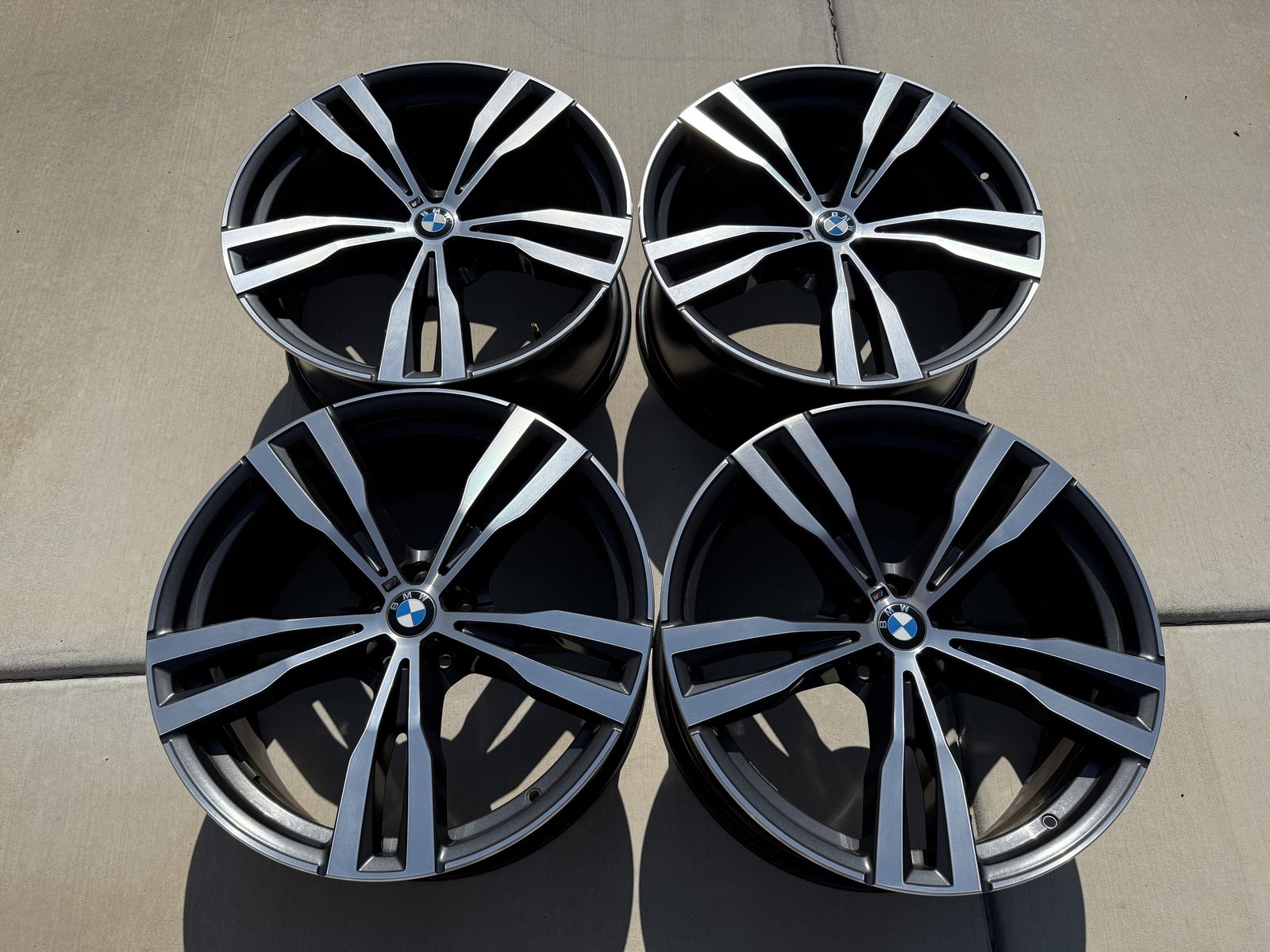 BMW 21" 754M OEM wheels