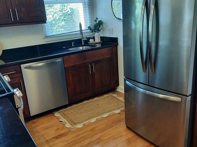 U of U Condo for Lease $1250.per month. walk to the U! near "T" and 1st Ave.