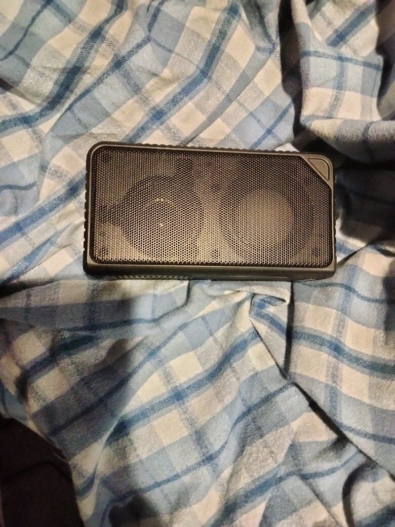 Shen Zhen Portable Bluetooth Speaker