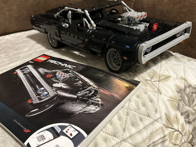 LEGO Technic - Dom's Dodge Charger (#42111)