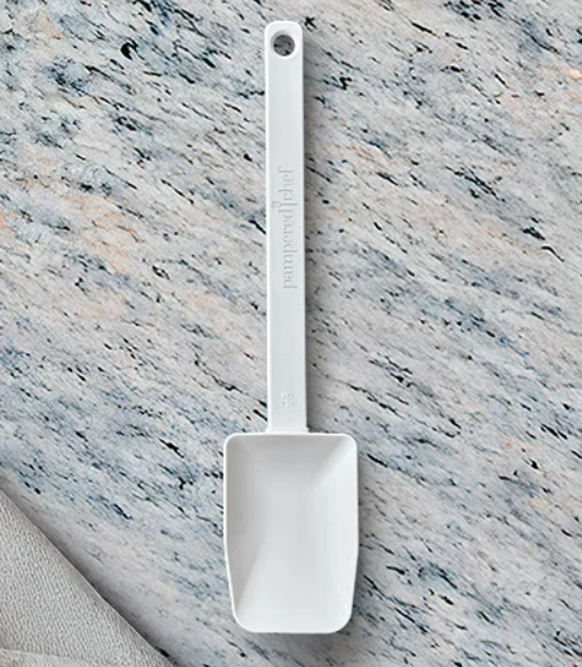 Pampered Chef White Mix 'N Scraper