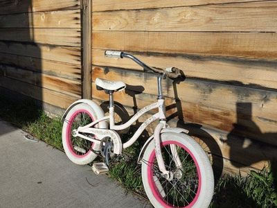 Electra girls kids bike, 16" pink cruiser