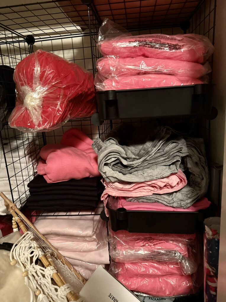 Clothing Lot-sweatshirts-t-shorts-hoodies Ext