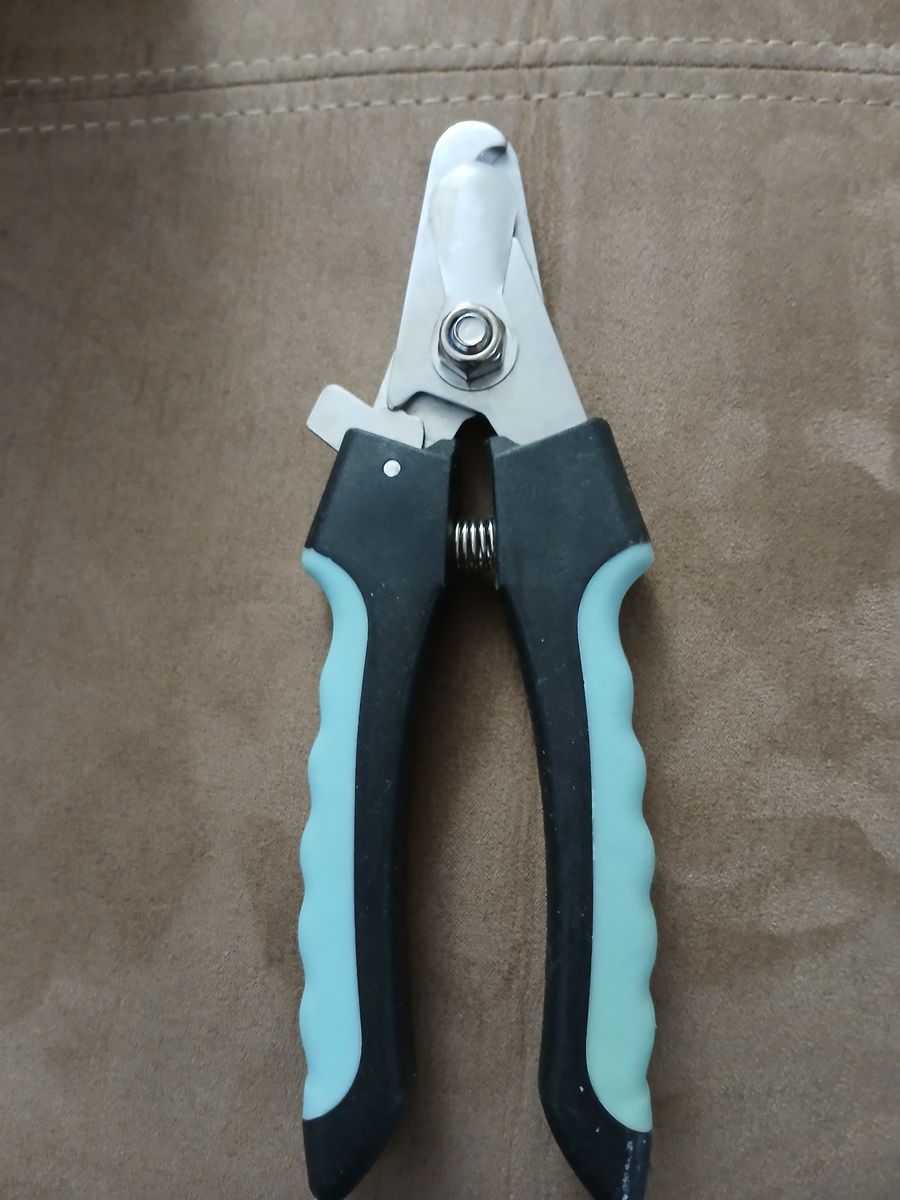 Dog nail clippers like new
