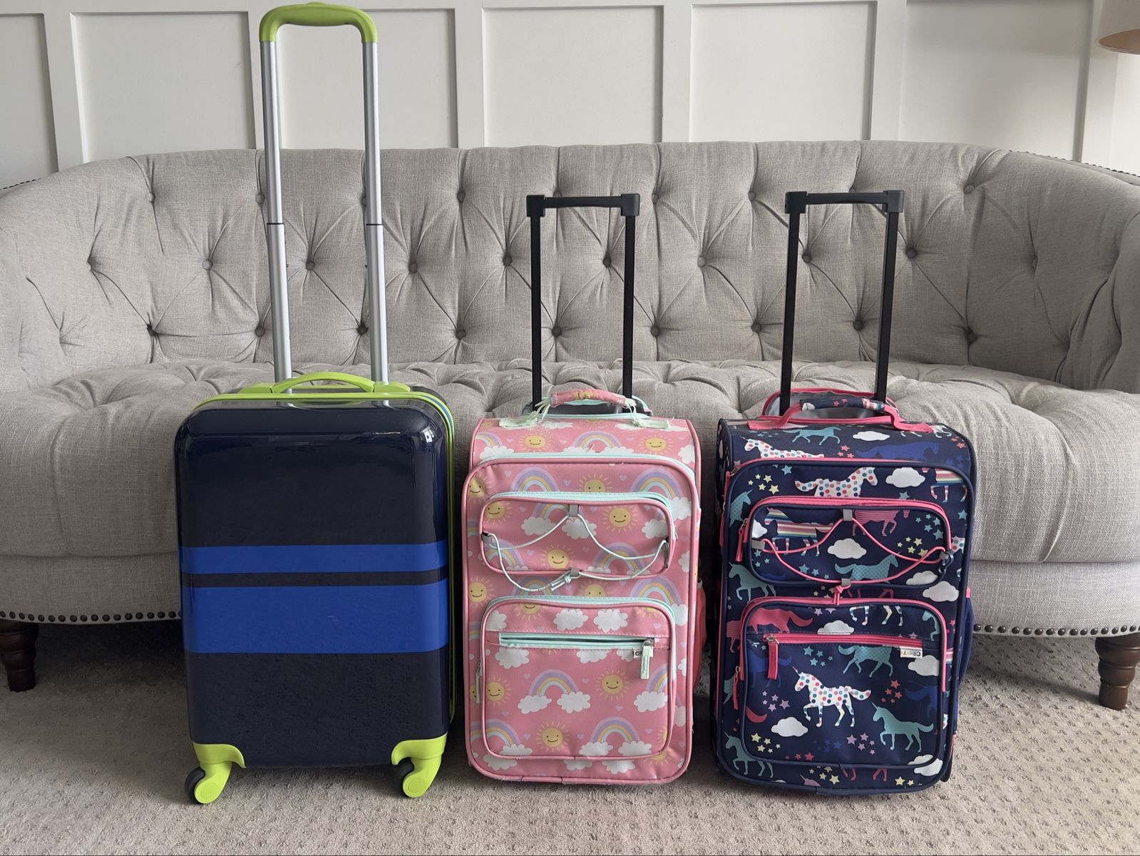 Rolling carryon luggage with extendable handle - hard and soft