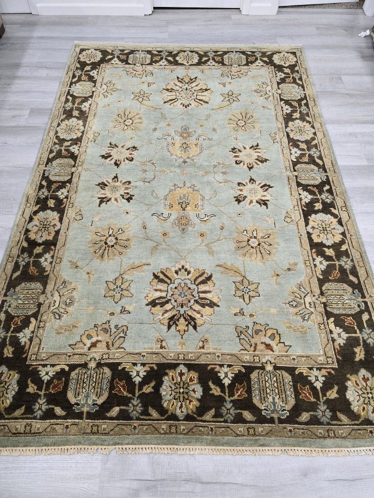 Main image 9
