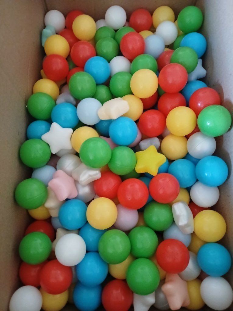 ball pit balls