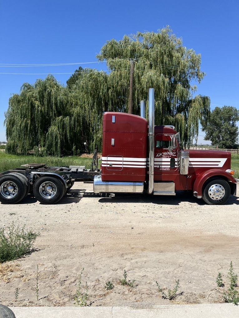 2000 Peterbilt 379