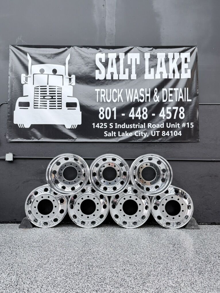 New 22.5 X 8.25 Alcoa Aluminum Wheels – Hub Pilot