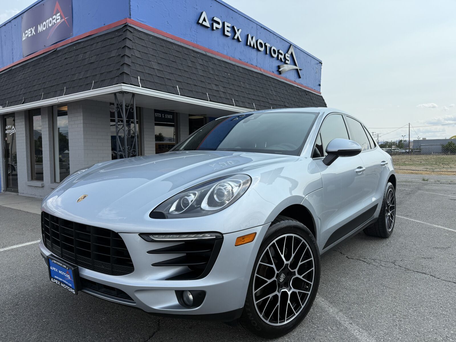 2017 Porsche Macan Sport Edition