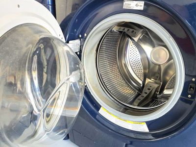 LG Tromm Stackable Electric Washer/Dryer
