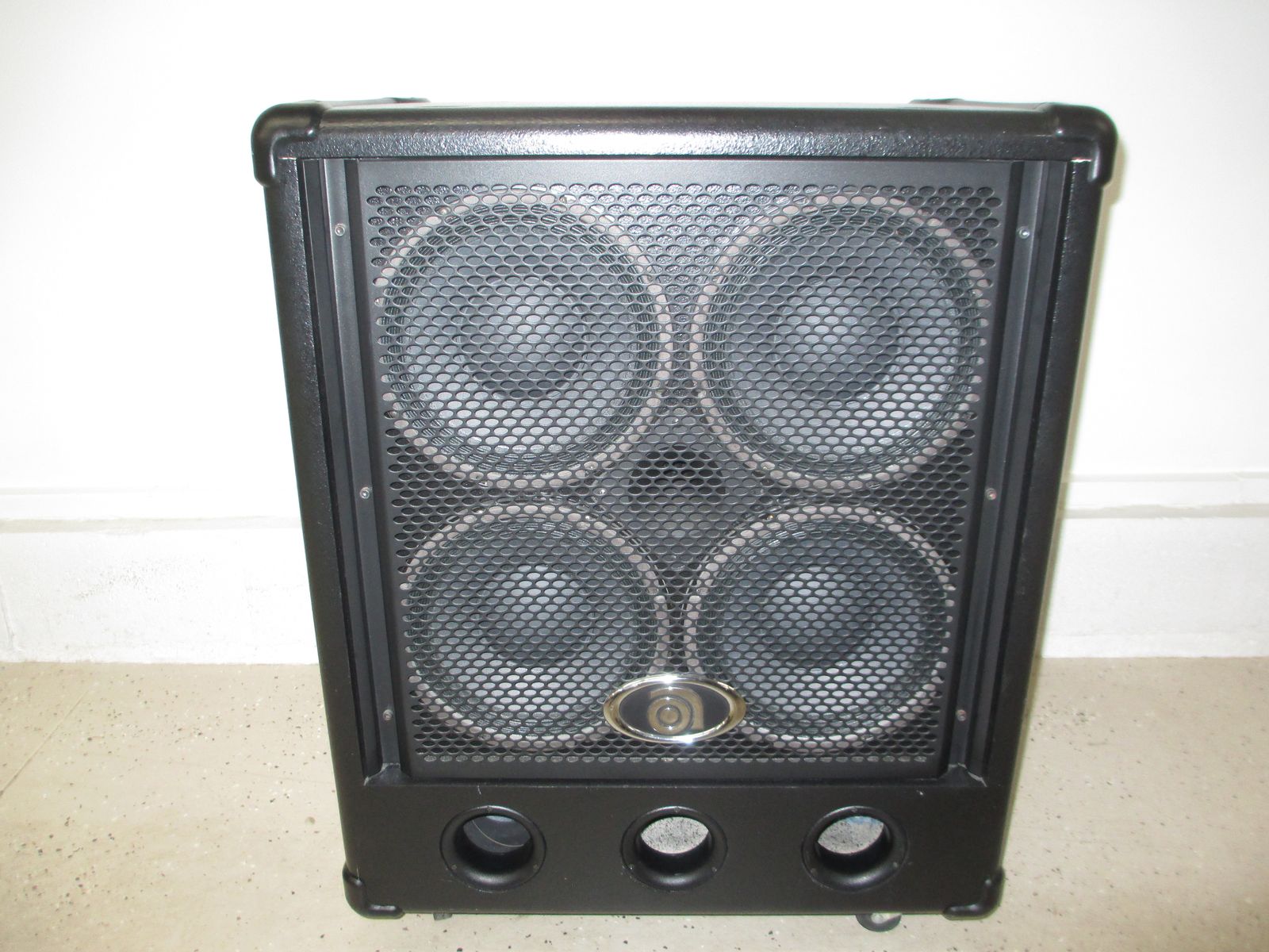 Ampeg 4x10 Bass Cabinet