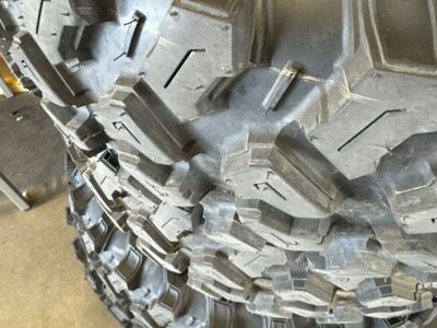 30x9.00R15 Can Am Takeoffs